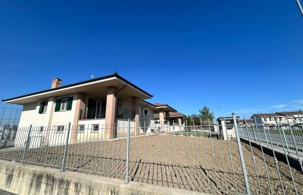 2ff84350-d40d-47e5-b5af-ef31722fa1e1